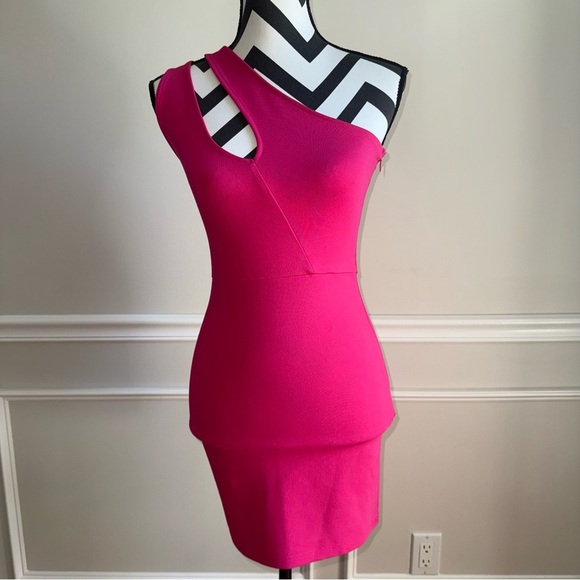 SUPERDOWN Nava Asymmetrical Mini Dress One Shoulder Hot Pink Small - Picture 2 of 6